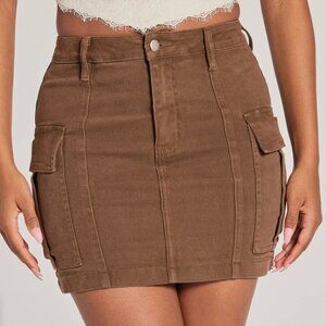 Serving Style Cargo Mini Skirt